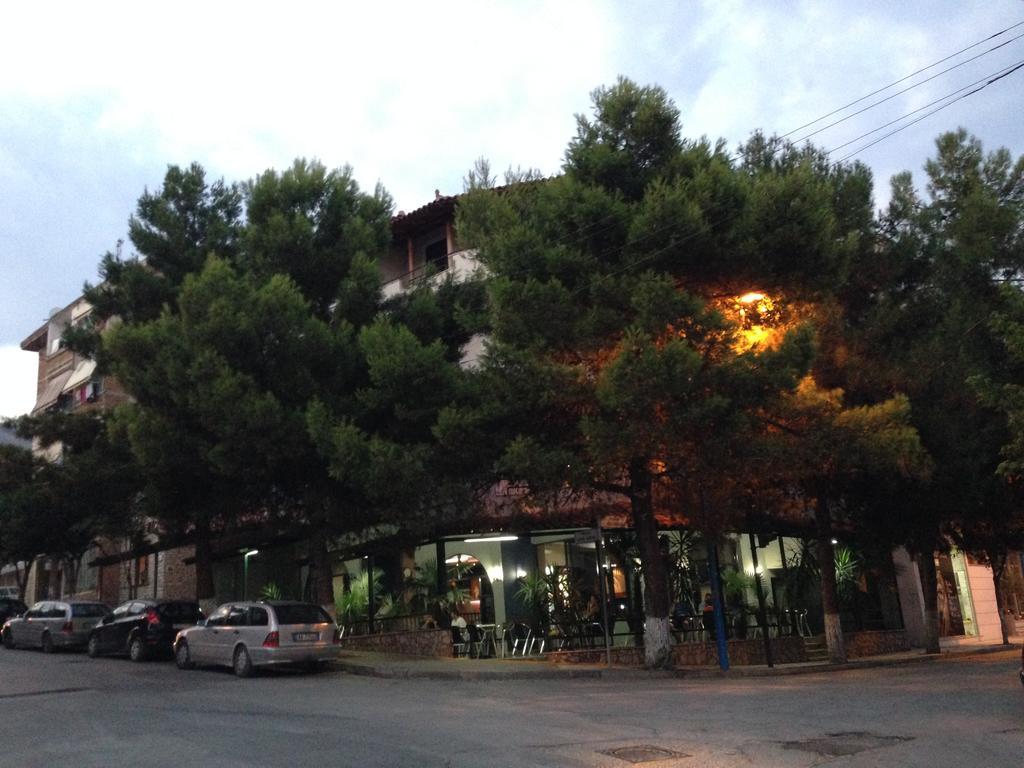 Joy Hotel Sarandë 外观 照片